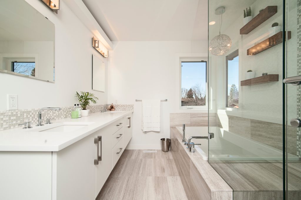 Sioux Falls bathroom cleaning tips